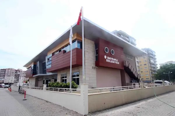 Bayraklı Belediye Başkanlığı - Resim 1