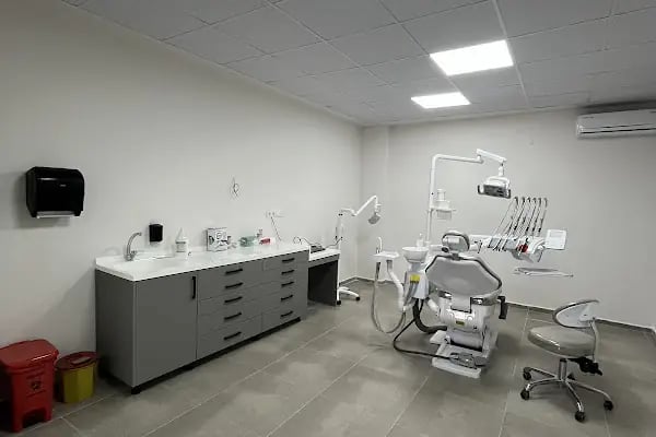 Kuzey Ege Ağız ve Diş Sağlığı Polikliniği / Gömeç Diş Hekimi - Resim 6