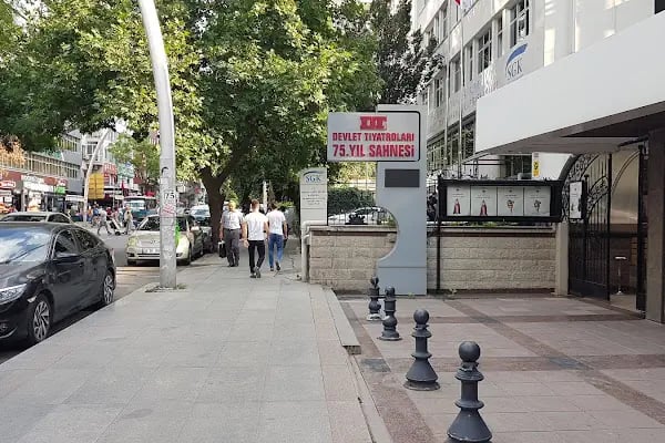 Devlet Tiyatroları 75. Yıl Sahnesi - Resim 3