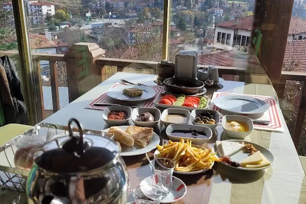 Halk Evi Kahvaltı Çay Bahçesi - Resim 5