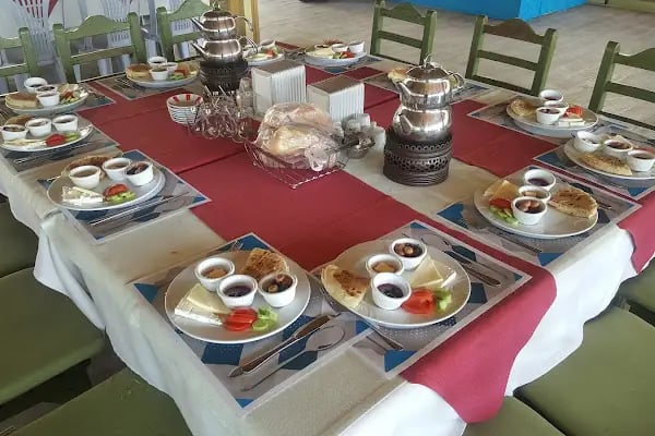 Halk Evi Kahvaltı Çay Bahçesi - Resim 3