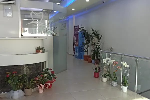 İstanbul Uzman Dental Ağız ve Diş Sağlığı Polikliniği - Resim 13