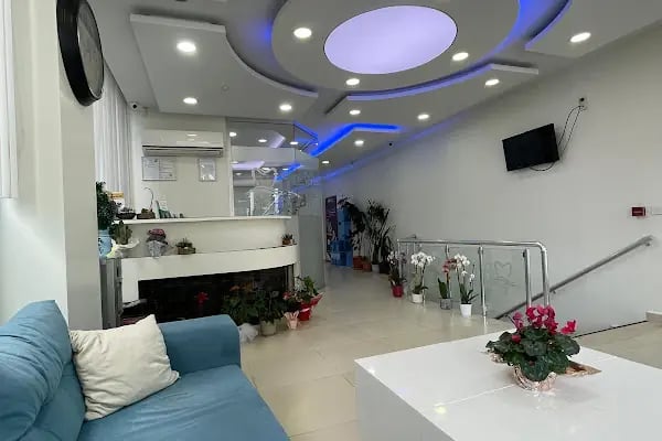 İstanbul Uzman Dental Ağız ve Diş Sağlığı Polikliniği - Resim 2