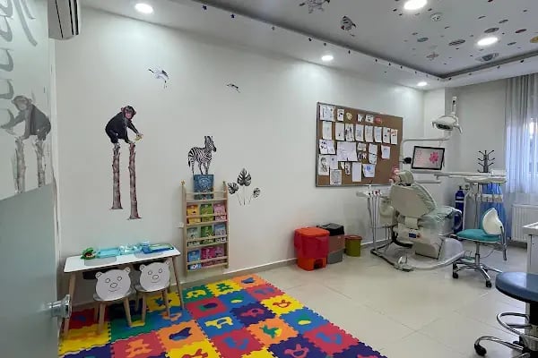 İstanbul Uzman Dental Ağız ve Diş Sağlığı Polikliniği - Resim 3