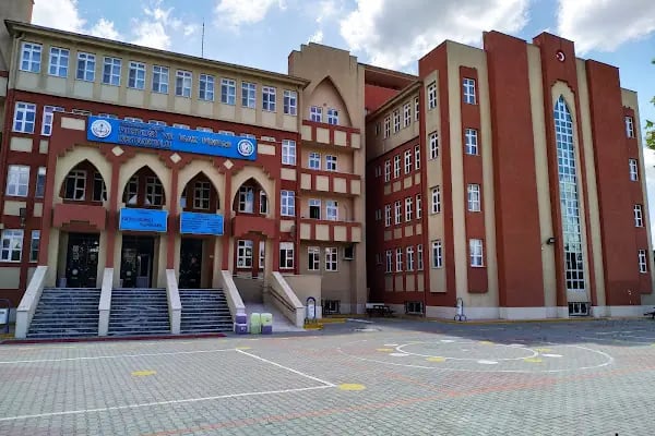 Furtuni Ve İsak Pinhas Ortaokulu - Resim 19