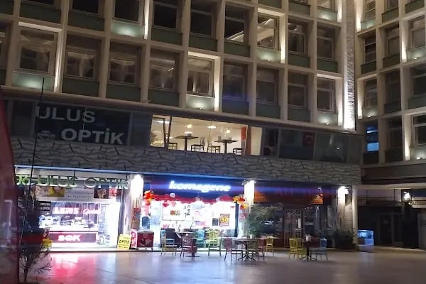 06 ULUS OPTİK GÖZLÜKÇÜ - Resim 6