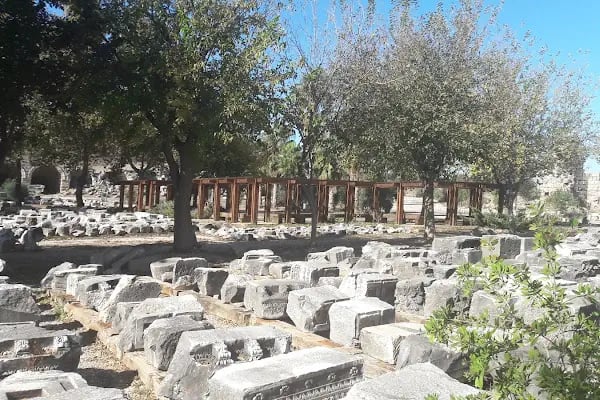 Byzantine basilica - Resim 5