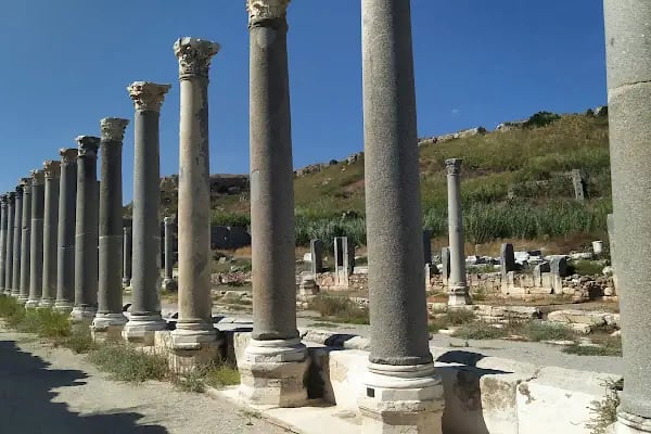 Byzantine basilica - Resim 14