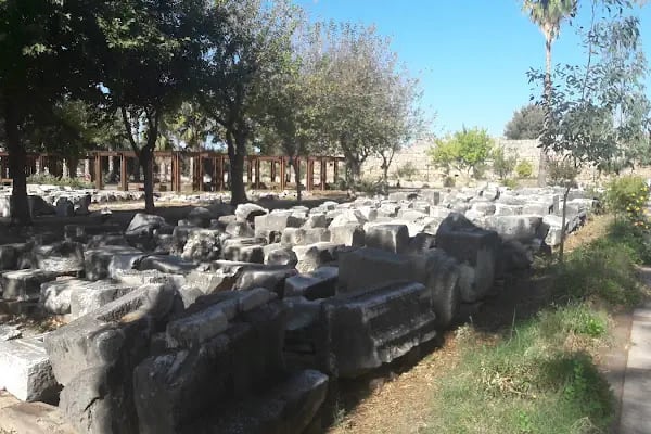 Byzantine basilica - Resim 17