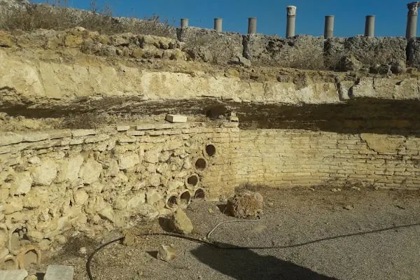 Byzantine basilica - Resim 3