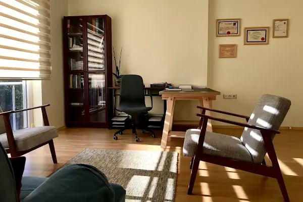 Uzm. Dr. Dilek Güntepe Çocuk Ergen Psikiyatrisi Muayenehanesi - Resim 4