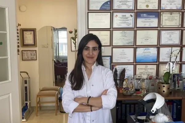 Uzm. Dt. Bergin Gökdeniz Diş Kliniği - Resim 8