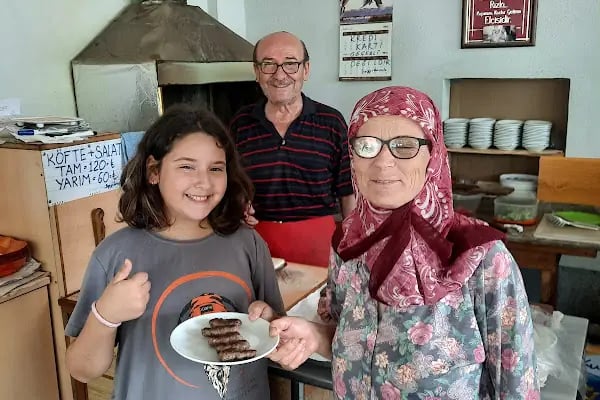 Paşaköy köftecisi Recep Çılgın - Resim 15