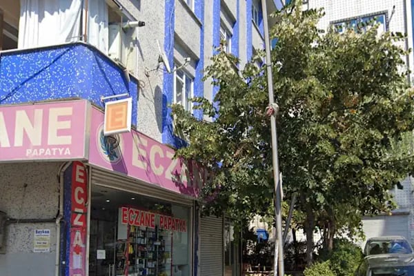 Papatya Eczanesi - Resim 2