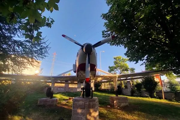 Bisiklet parkı (Uçaklı Park) - Resim 3