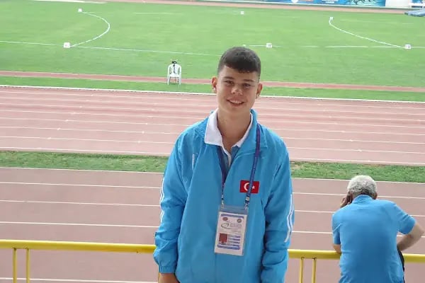 Söğütlü Atletizm Stadı - Resim 10