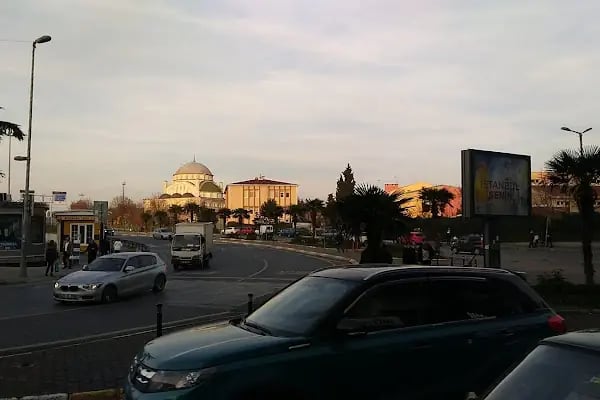 İspark Avcılar Meydanı Açık Otoparkı - Resim 4