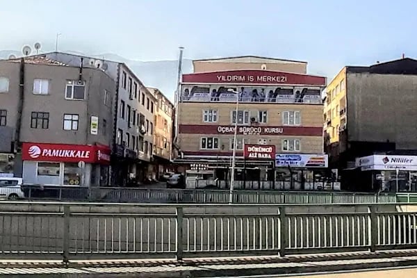 Özel Üçbay Sürücü Kursu - Resim 10