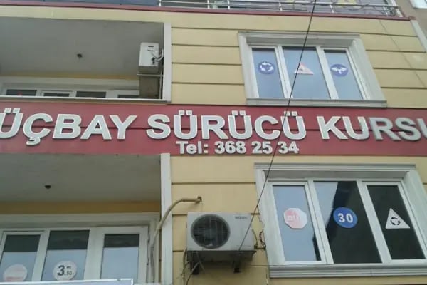 Özel Üçbay Sürücü Kursu - Resim 9