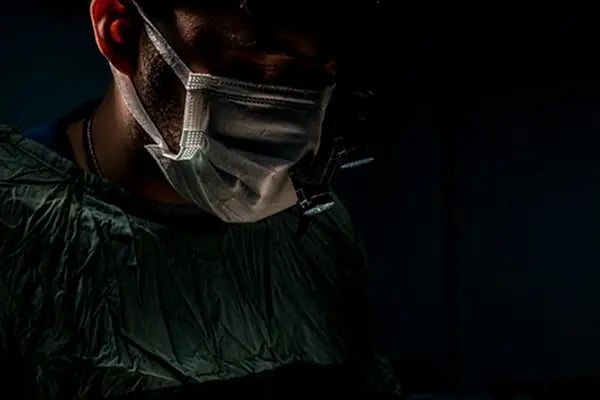 Op. Dr. Enes Agah Kodalak | Trabzon Estetik ve Plastik Cerrahi - Resim 5