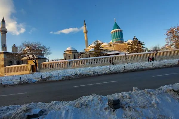 Üçler Mezarlığı - Resim 14