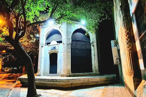 Ramazanoğlu Türbesi - Resim 17