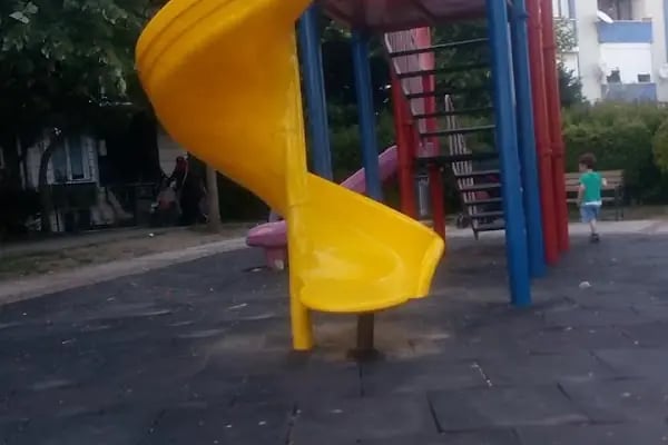 Şehit Jandarma Er Erdoğan Akçıkrık Parkı - Resim 8
