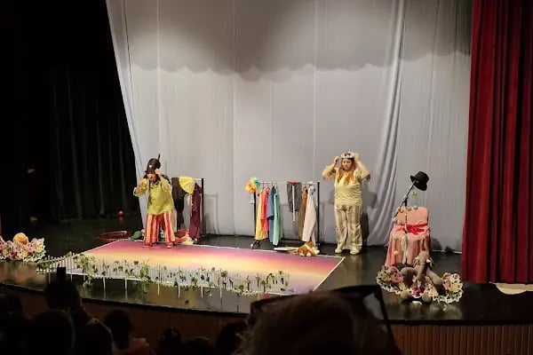 Adile Naşit Tiyatrosu - Resim 17