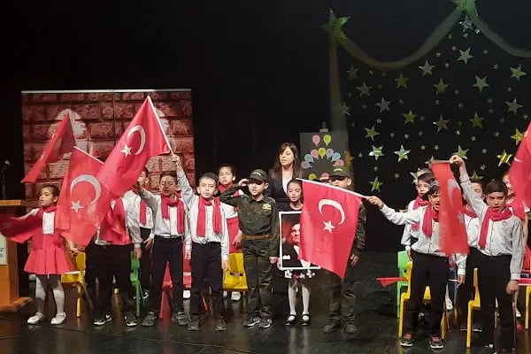 Adile Naşit Tiyatrosu - Resim 5