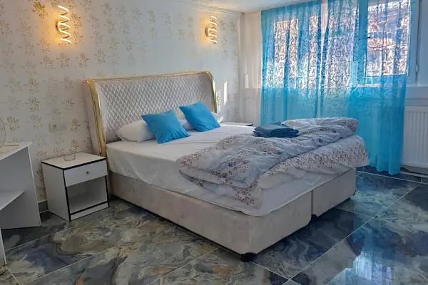 Work &amp; Home Hotel Suites - Resim 2