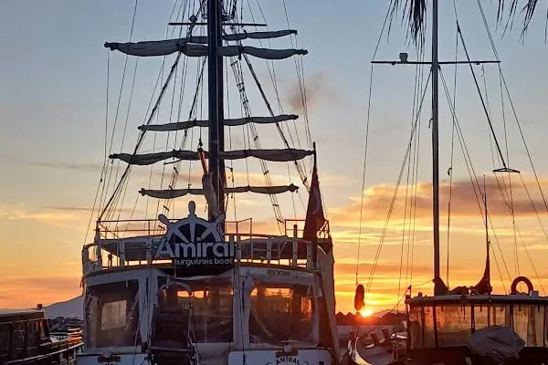 Amiral turgutreis boat - Resim 15