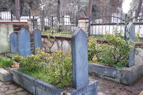 Bağçeşme Mezarlığı - Resim 2