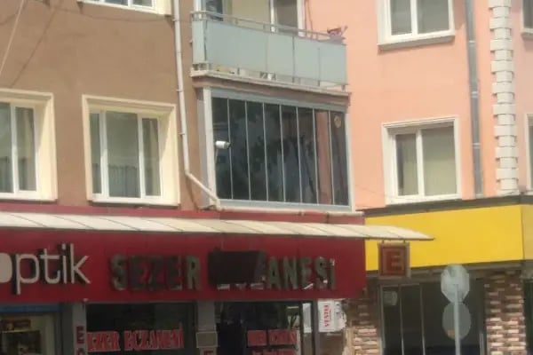 Sezer Eczanesi - Resim 3