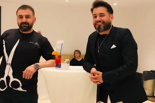Kadir Alkan Hair Artist Erkek kuaförü barber shop Trabzon - Resim 17