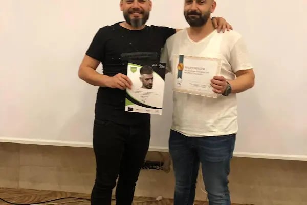 Kadir Alkan Hair Artist Erkek kuaförü barber shop Trabzon - Resim 6