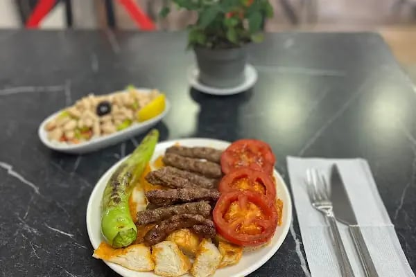 Meşhur Tereyağlı Ödemiş Köfte 2 - Resim 18