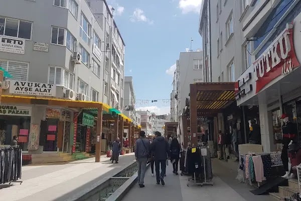 TUNALAR TURİZM VİZE VE OTEL REZERVASYON UÇAK BİLET KESİM OFİSİ / HAVAALANINA VİP TRANSFER - Resim 2