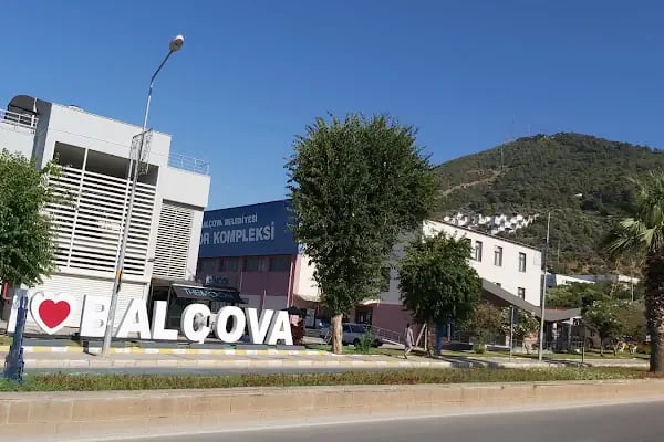 Balçova Belediyesi Tribün ve Engelli Merkezi - Resim 2
