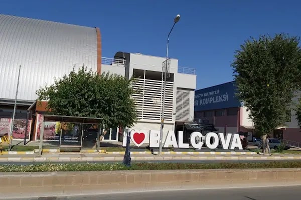 Balçova Belediyesi Tribün ve Engelli Merkezi - Resim 5