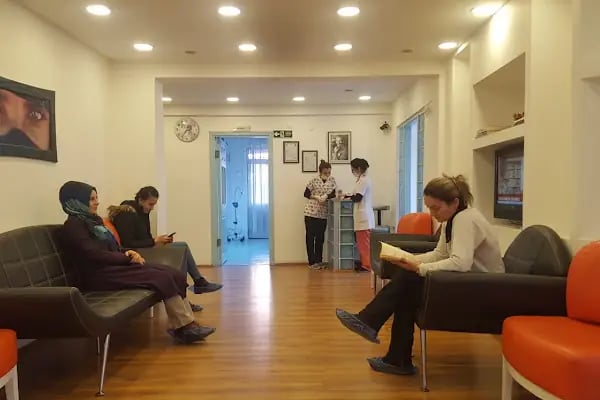 Başaraner Özel Ağız Ve Diş Sağlığı Polikiniği - Resim 2