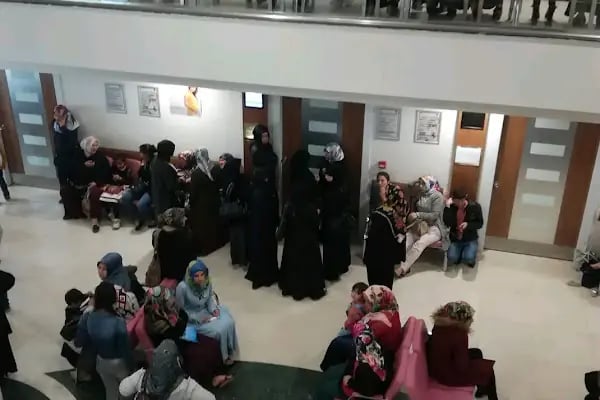 Dr. Ersin Arslan Eğitim ve Araştırma Hastanesi Mücahitler Ek Binası - Resim 12