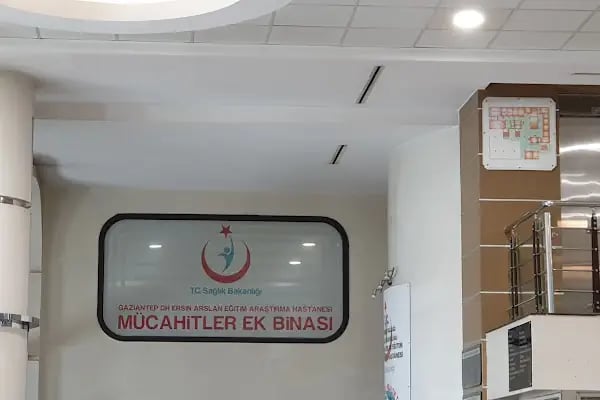 Dr. Ersin Arslan Eğitim ve Araştırma Hastanesi Mücahitler Ek Binası - Resim 9