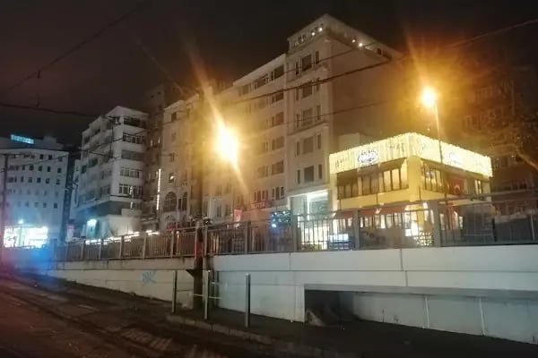 Laleli Baba türbesi - Resim 7