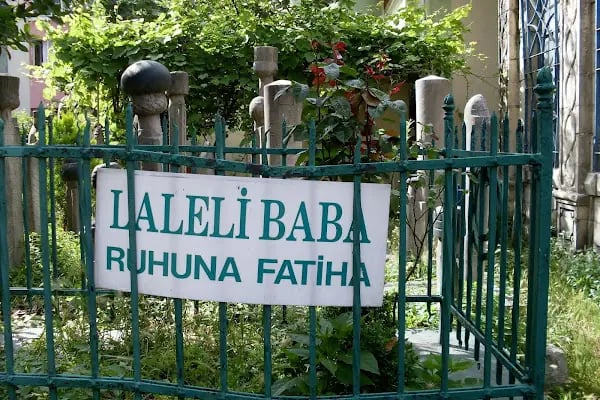 Laleli Baba türbesi - Resim 9