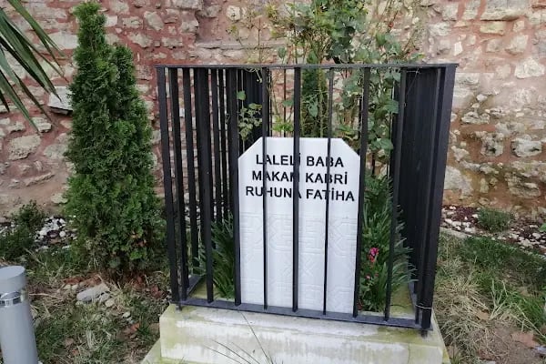 Laleli Baba türbesi - Resim 4