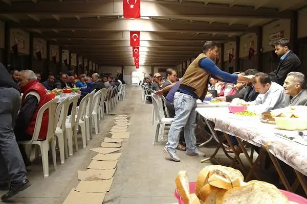 Manisa Belediyesi Toptan Sebze Ve Meyve Hali - Resim 2