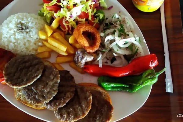 Cafe Mola Firik's - Resim 3
