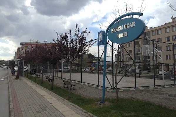 Ekrem Uçar Parkı - Resim 6