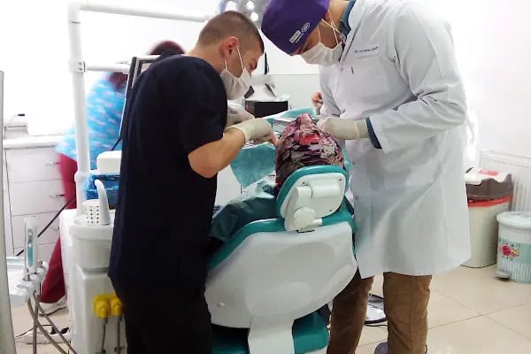 Diş hekimi T. Burak Cerit /Çocuk-Erişkin - Resim 6