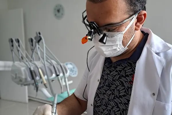 Diş hekimi T. Burak Cerit /Çocuk-Erişkin - Resim 9